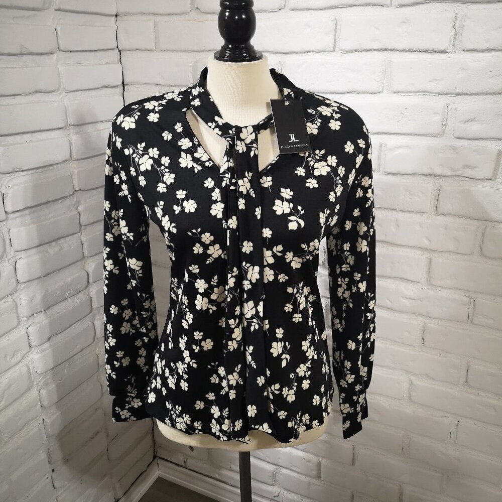 NWT Jules & Leopold Ladies Size Medium Black & Cream Flower Pattern Blouse